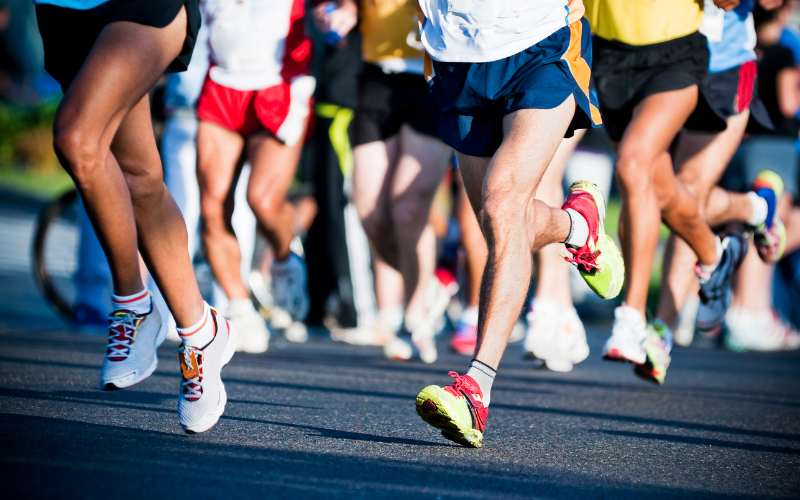 Runners running in the London Marathon